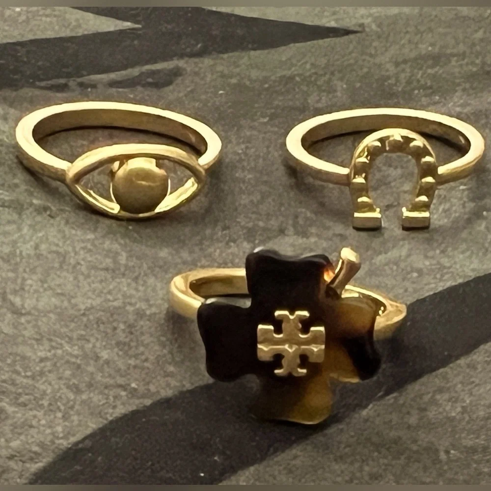 Designers Brands For Customers That Love To Wear Casual and Elegant Accessories